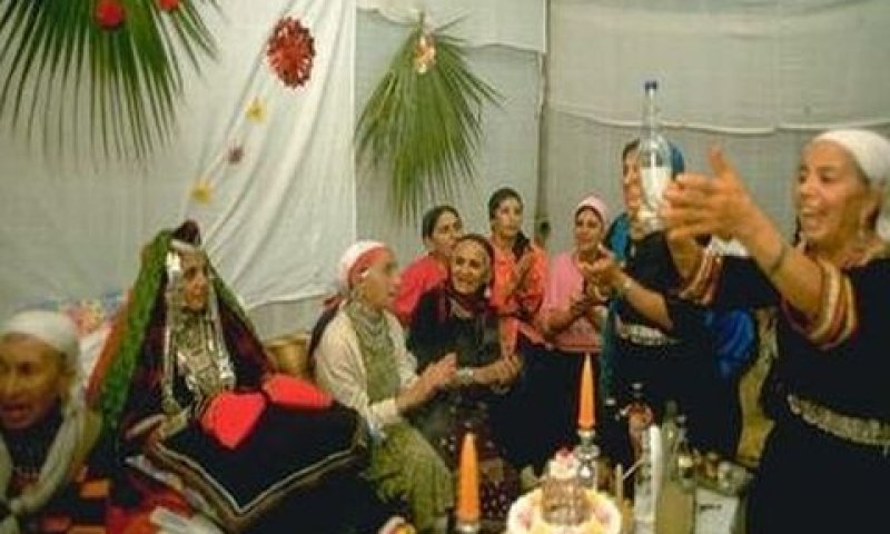 תימנים. אוכלים חילבה [צילום: לע"מ]