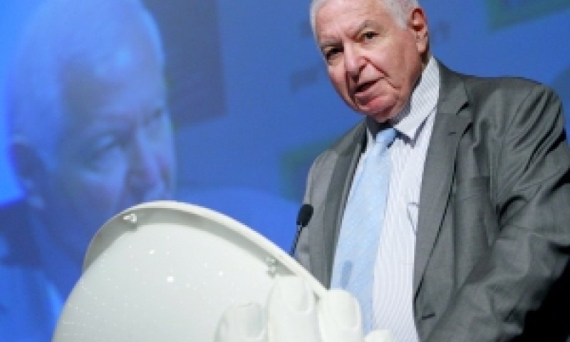 לינדנשטראוס. חציית קווים [צילום: פלאש 90]