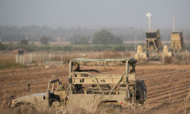 סוללת כיפת ברזל [צילום: יונתן זינדל/פלאש 90]