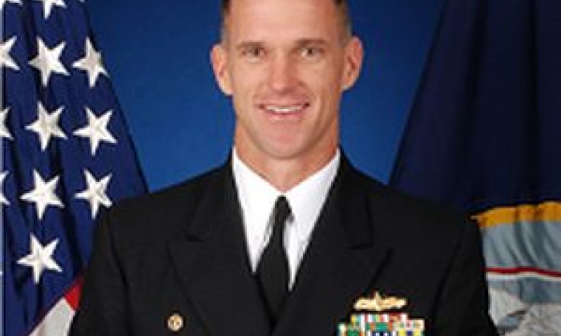 קפטן ביל בירְן [צילום: US Navy]