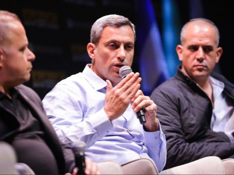 אלון דוידי [צילום:דניאל סטרבו]