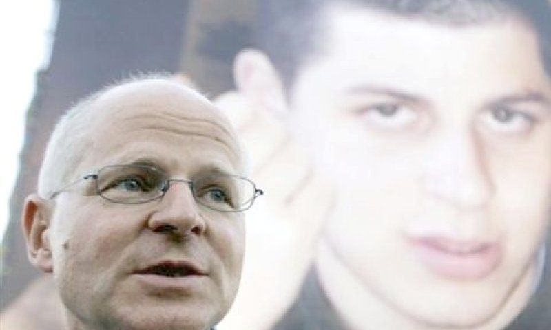 שליט. אין להסכים לעסקה [צילום: AP]