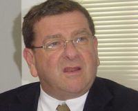 כיצד ניסו להפלילו