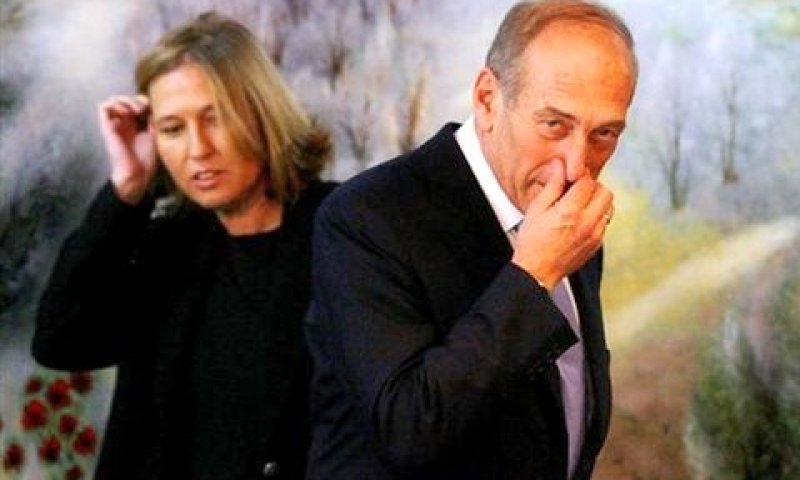 לבני לא הצליחה להיכנס לנעלי אולמרט [צילום: AP]