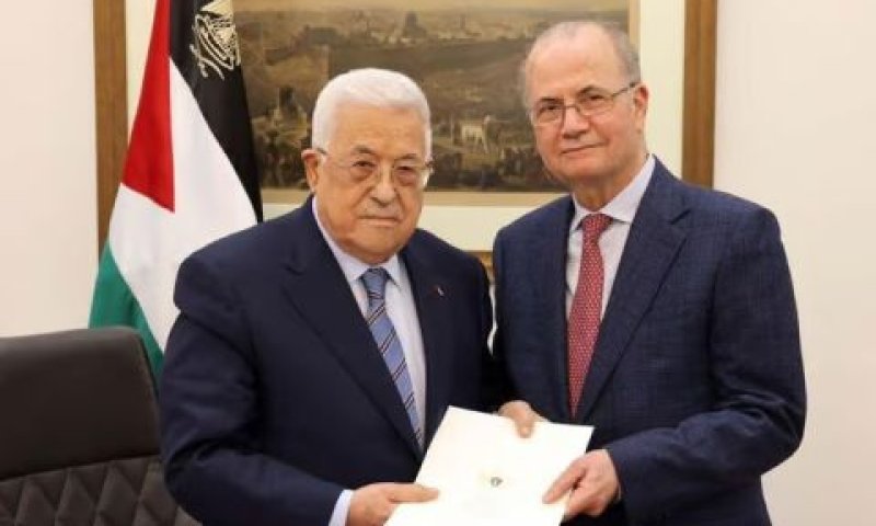 מוחמד מוסטפא, מחמוד עבאס