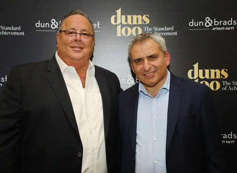 שר הבינוי והשיכון, זאב אלקין ודורון כהן, יו"ר ובעלים דן אנד ברדסטריט ישראל [צילום: ניב קנטור]