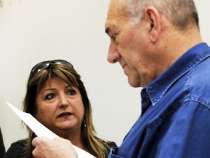 אולמרט וזקן. חשף מחשבותיו [צילום: פלאש 90]
