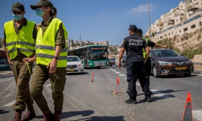 תדירות קווי השירות תופחת [צילום: יונתן זינדל/פלאש 90]