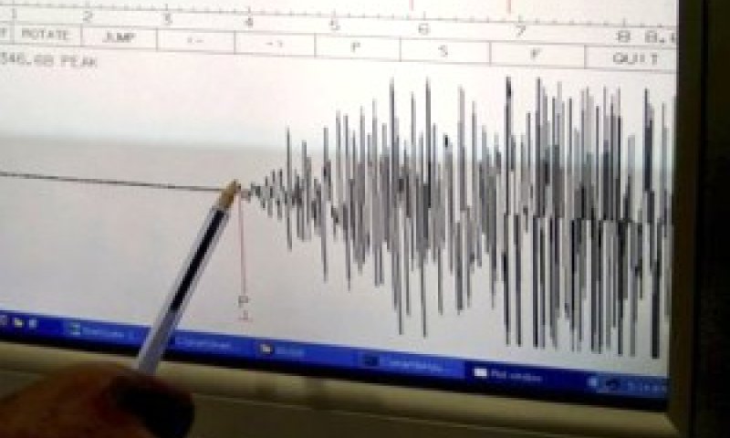 הכסף הולך בעיקר על סקרים [צילום: AP]