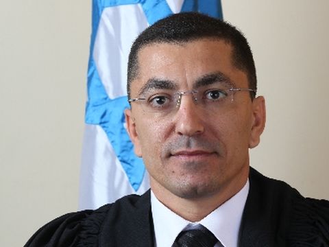 שקד. "קשה להאמין" [צילום: בוצ'צ'ו]