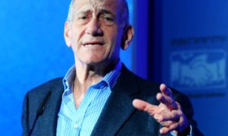 אולמרט. הבטיח לזרז את האישור [צילום: פלאש 90]