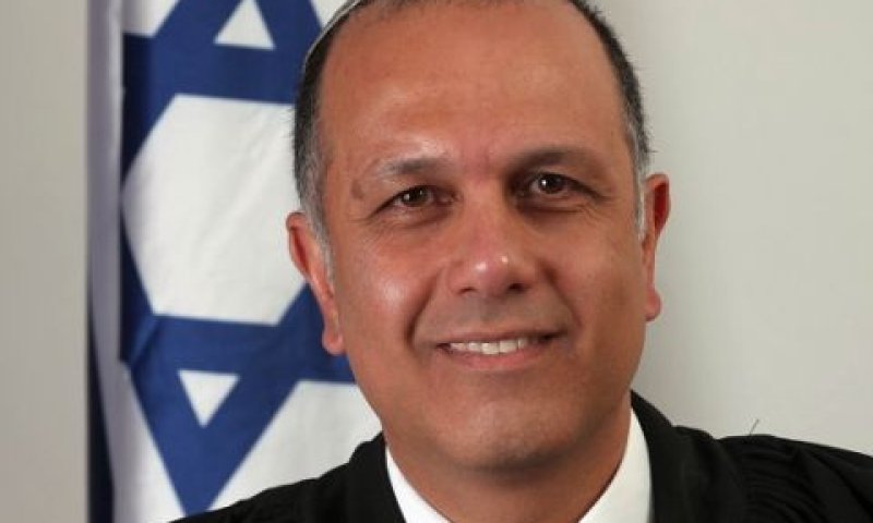 כדורי. לחובת הנאשם יש הרשעות קודמות