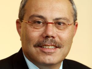 הוכמן: לין דואג לחברות עמילות המכס החברות באיגוד לשכות המסחר -ולא לצרכן
