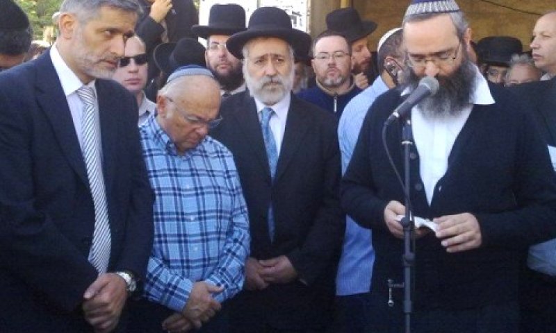 שרים וחברי כנסת הגיעו ללוויה[צילום: דביר עדני - חדשות 24]