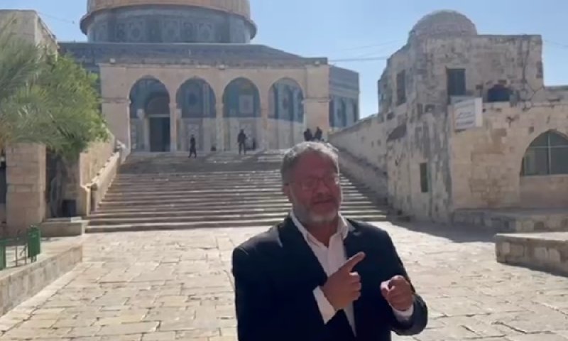 השר בן גביר, הבוקר בהר הבית [צילום: דוברות השר לביטחון לאומי]