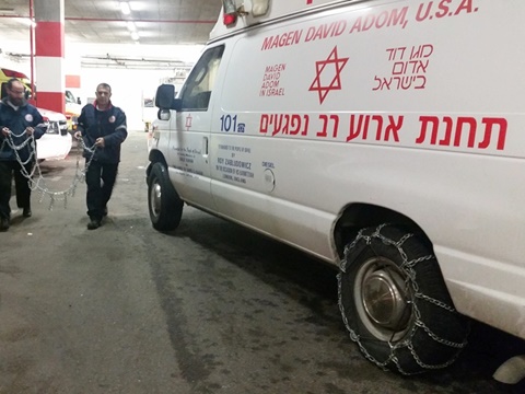 תחנת מד"א בירושלים נערכת לשלג [צילום: מד"א]