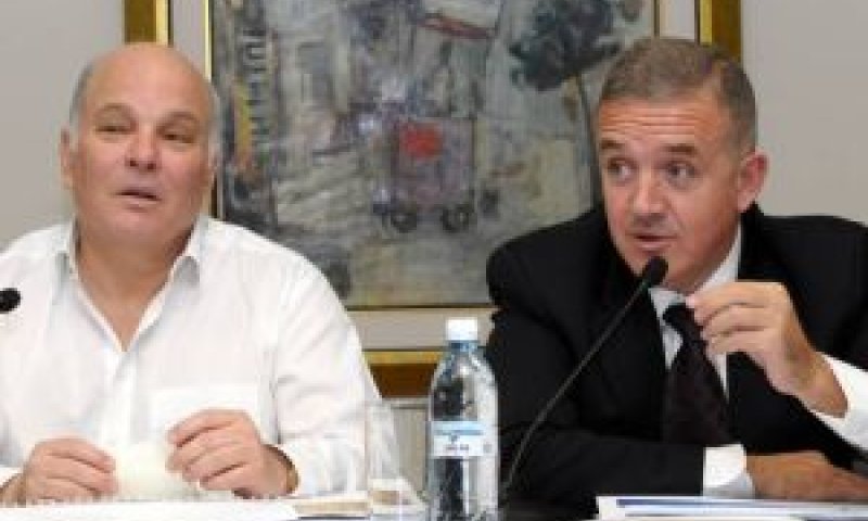 הצגת הדוחות הבוקר [צילום: כפיר סיוון, ישראל סאן]