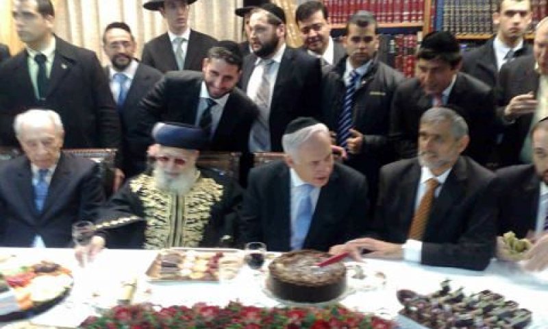 אריאל אטיאס, אליהו ישי, בנימין נתניהו, הרב עובדיה יוסף, שמעון פרס [צילום: אלון נוריאל]