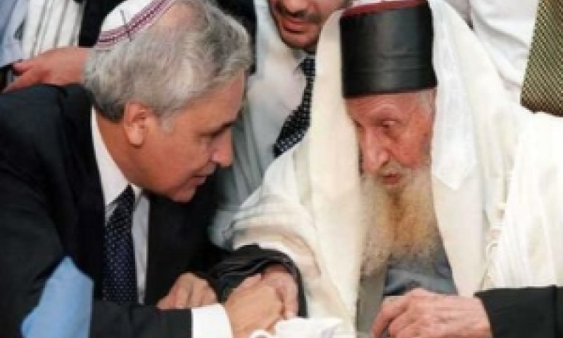 קצב אצל הרב כדורי בימים טובים יותר [צילום: AP]