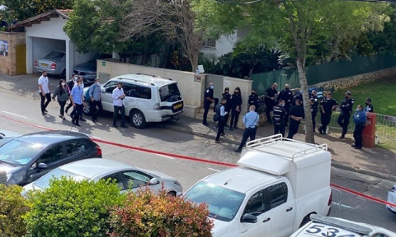 המשטרה והשב"כ הבוקר ברעננה