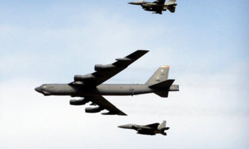 B-52 [צילום: אה יאן ג'ון/AP]