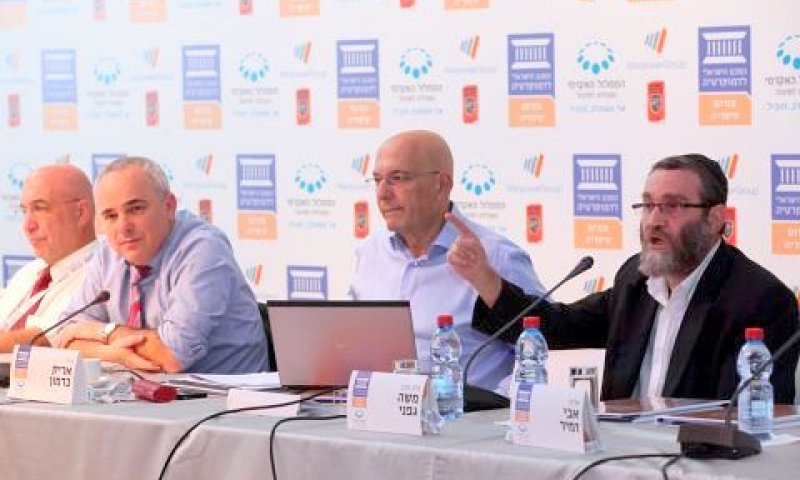 משה גפני, אריק כרמון, יובל שטייניץ וצבי אקשטיין [פלאש 90]