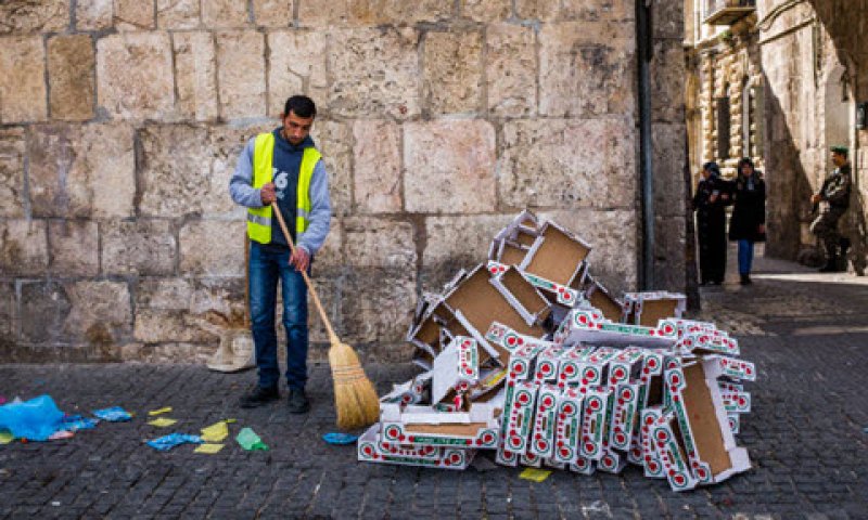 ניקיון יסודי [צילום: קורינה קרן/פלאש 90]