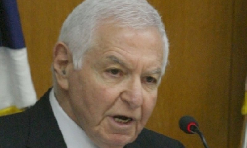 לינדנשטראוס. האזרח נפגע [צילום: פלאש 90]