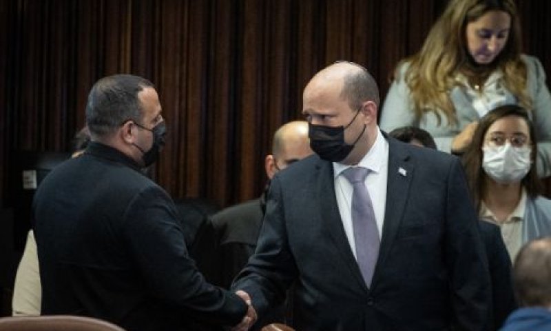 בנט. עוד פגישה עם קארה [צילום: יונתן זינדל/פלאש 90]