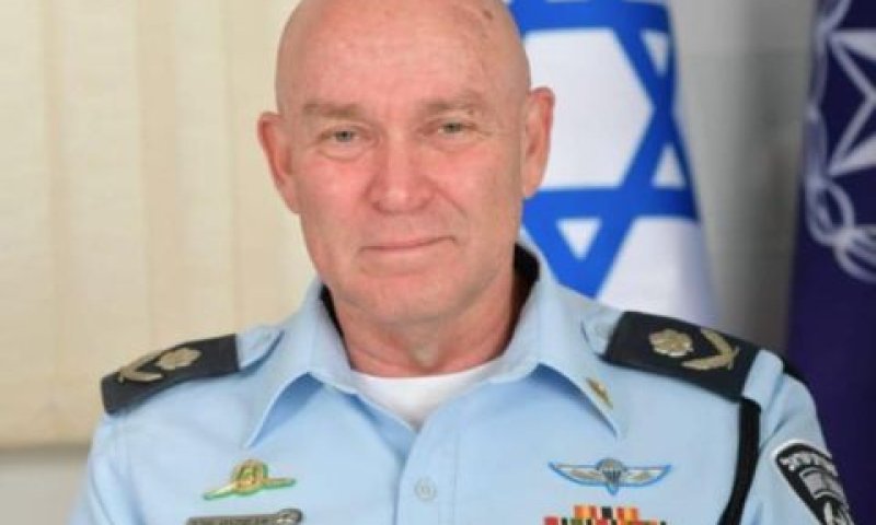 ניצב אבשלום פלד