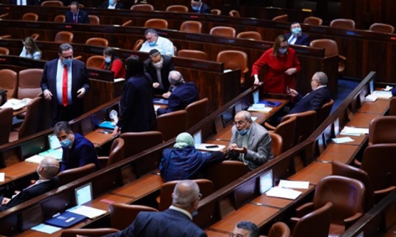 דרישה להצבעה מיידית [צילום: עדינה ולמן, דוברות הכנסת]