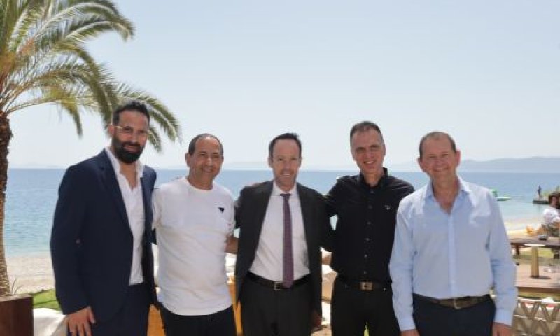 אורי סירקיס, מוטי חזן, ליאון אביגד, רמי לוי וניר ויצמן [צילום: יאניס פאנופולוס]