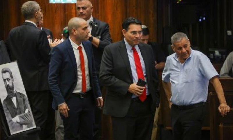 שלום דנינו, דני דנון ואופיר כץ [צילום: נועם מושקוביץ/דוברות הכנסת]