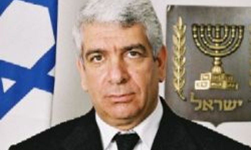 כתילי. כאשר שימש כעורך דין [צילום: בוצ&acute;צ&acute;ו]
