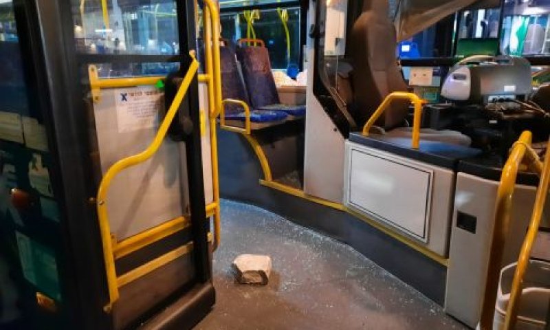 אוטובוסים של אגד שניזוקו בפוגרום הערבי בירושלים [צילום: נהגי החברה]