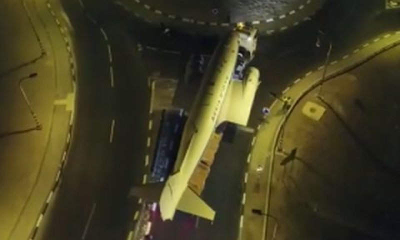 גוף הדקוטה בדרך למשכנו החדש [צילום: רחפן: אופיר אריה]