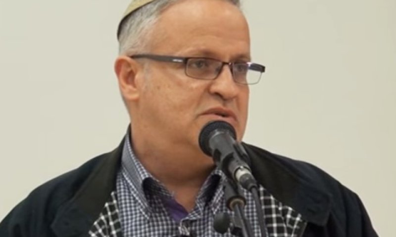 סדן. מכחיש