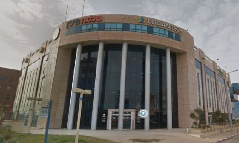 הבניין המושכר באור יהודה [צילום: סטריט וויו]