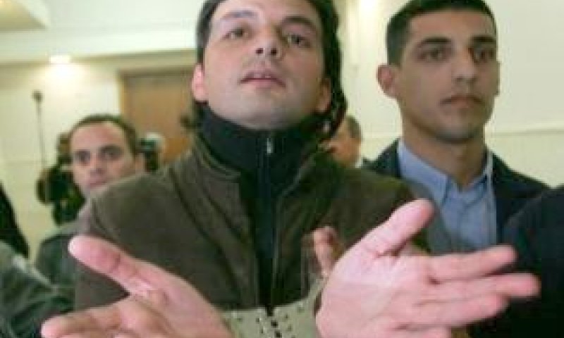 אחד העצורים בבית המשפט [צילום: פלאש 90]