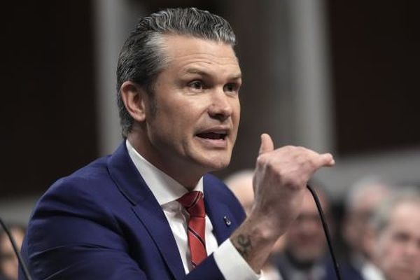 פיט הגסת' [צילום: סקוט אפלווייט, AP]