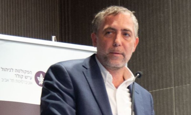 יו" הרשות, זינגר. בגלל המלחמה [צילום: עומר לוי]