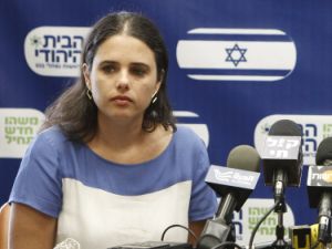 שקד. אי-הבנה? [צילום: פלאש 90]
