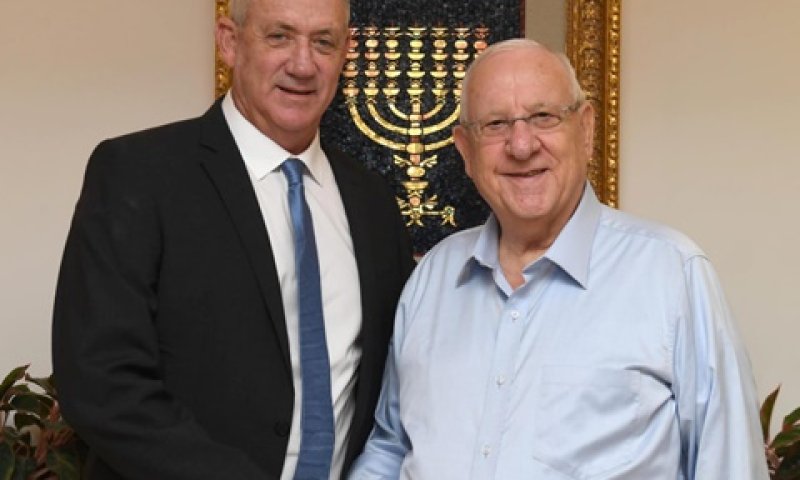 גנץ ונשיא המדינה, הערב בבית הנשיא [צילום: מארק ניימן, לע"מ]