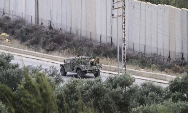 סיור לבנוני לאורך הגבול [צילום: מוחמד זעתרי/AP]