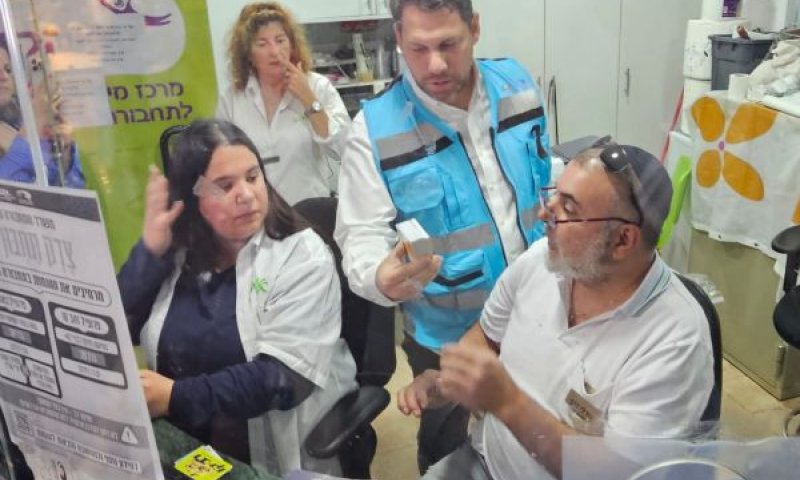 מנכ"ל משרד התחבורה משה בן-זקן בעמדת על-הקו [צילום: משרד התחבורה]