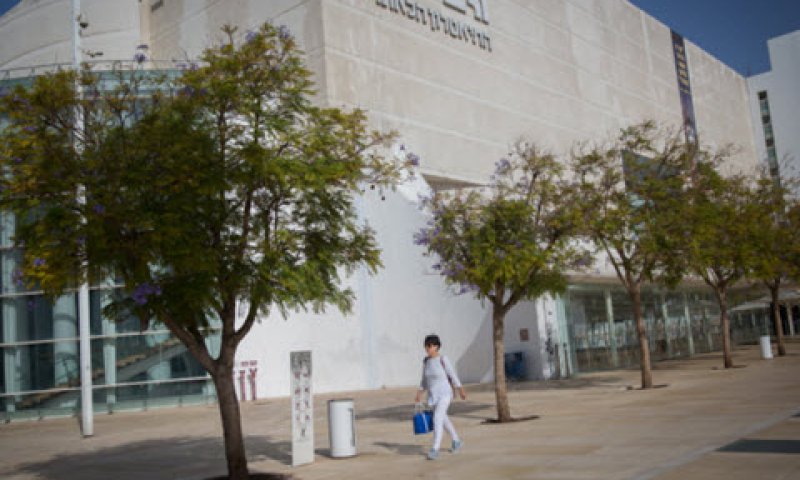 "הסיוע בדרך" [צילום: מרים אלסטר, פלאש 90]