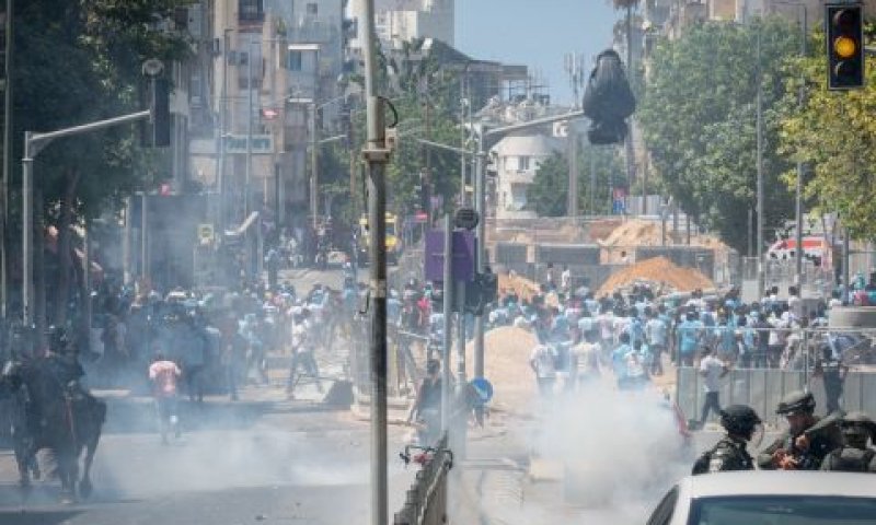 הפגנה אלימה של אריתראים באזור לוינסקי [צילום ארכיון: עומר פיכמן, פלאש 90]