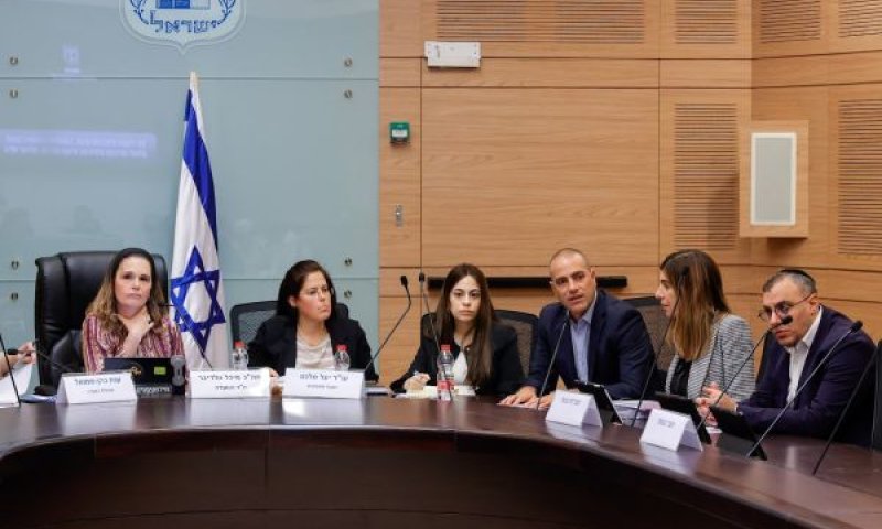 הלומי הקרב דורשים פתרונות מיידיים [צילום: נועם מושקוביץ/דוברות הכנסת]