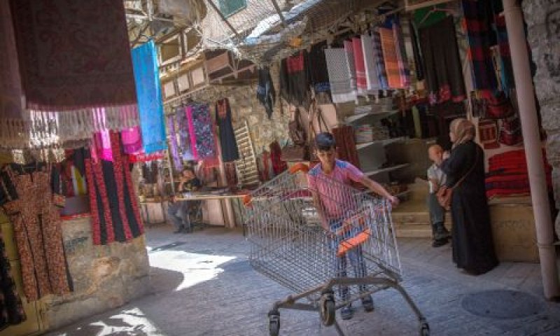 מתחם השוק בחברון[צילום: מרים אלסטר/פלאש 90]
