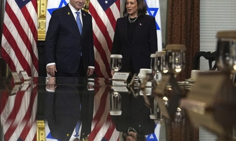 האריס ונתניהו בוושינגטון [צילום: ג'וליה ניקהינסון, AP]
